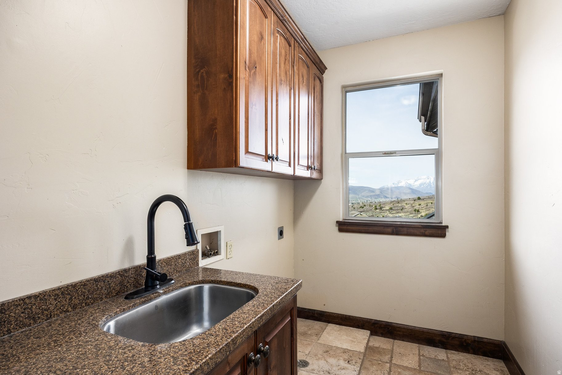 BIG POLE ESTATES - Residential