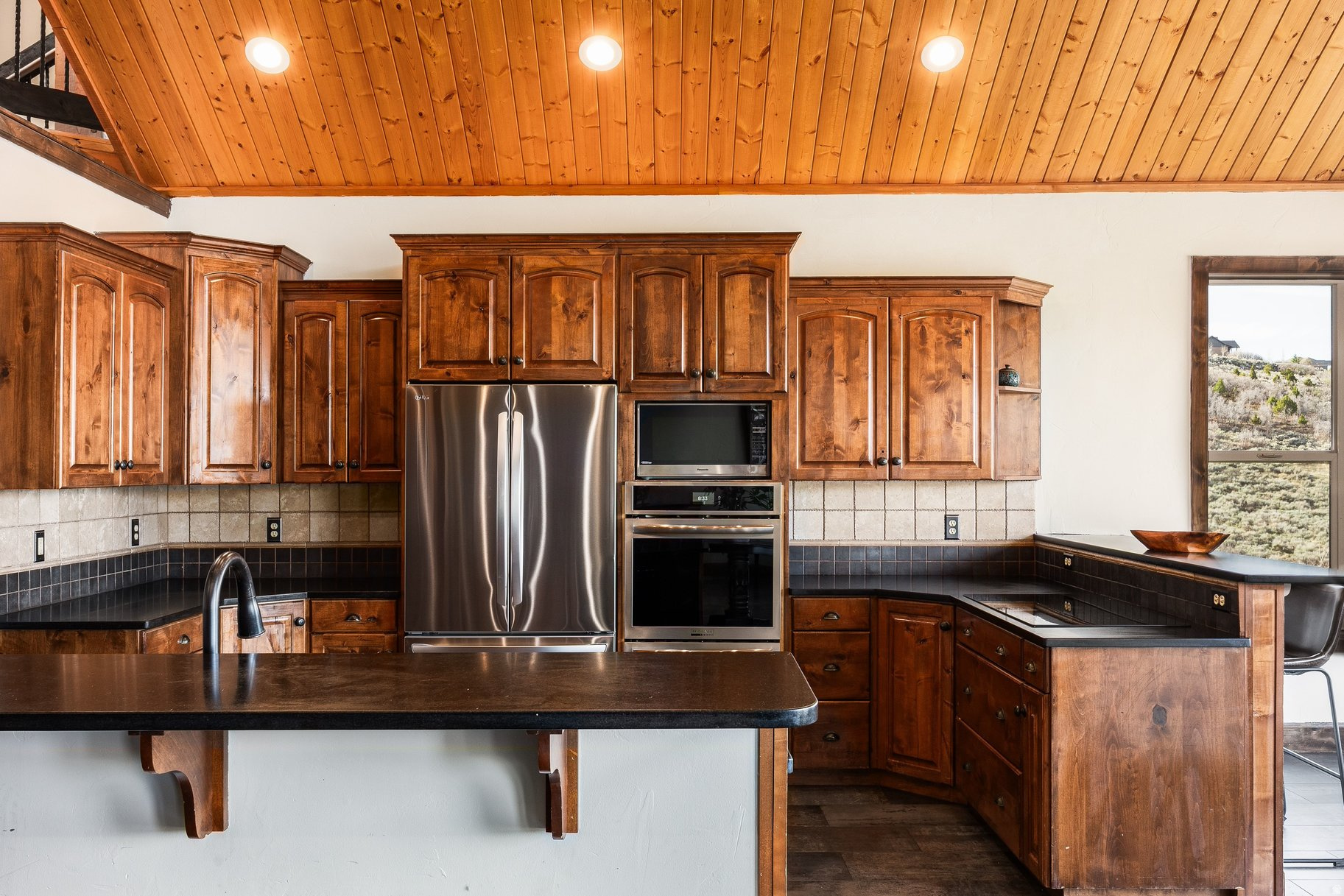 BIG POLE ESTATES - Residential