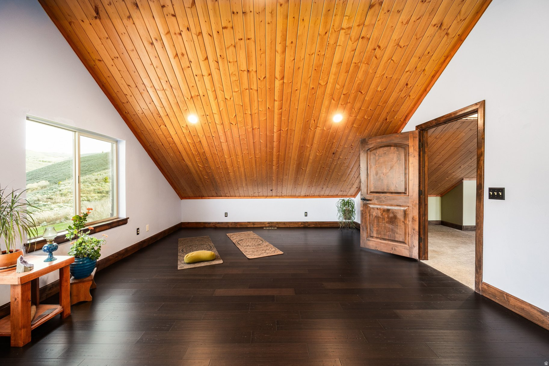 BIG POLE ESTATES - Residential