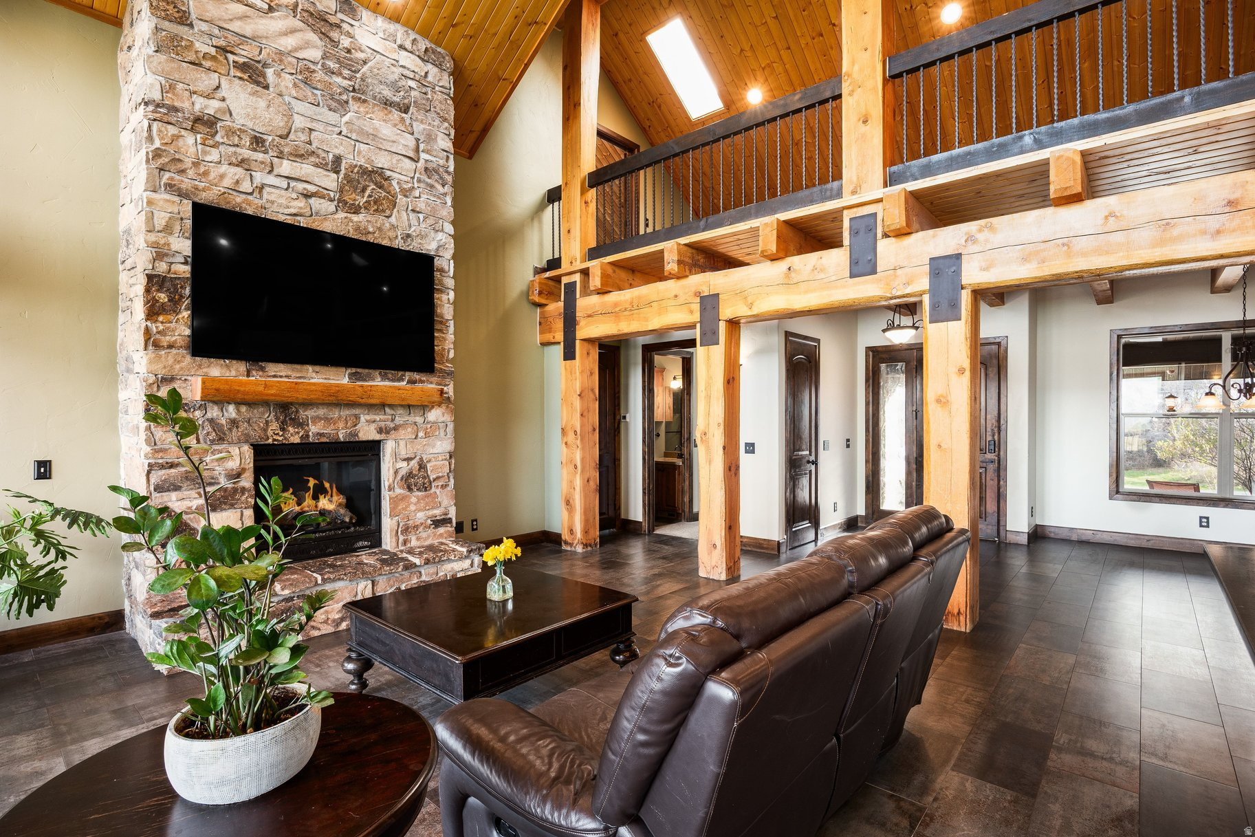 BIG POLE ESTATES - Residential