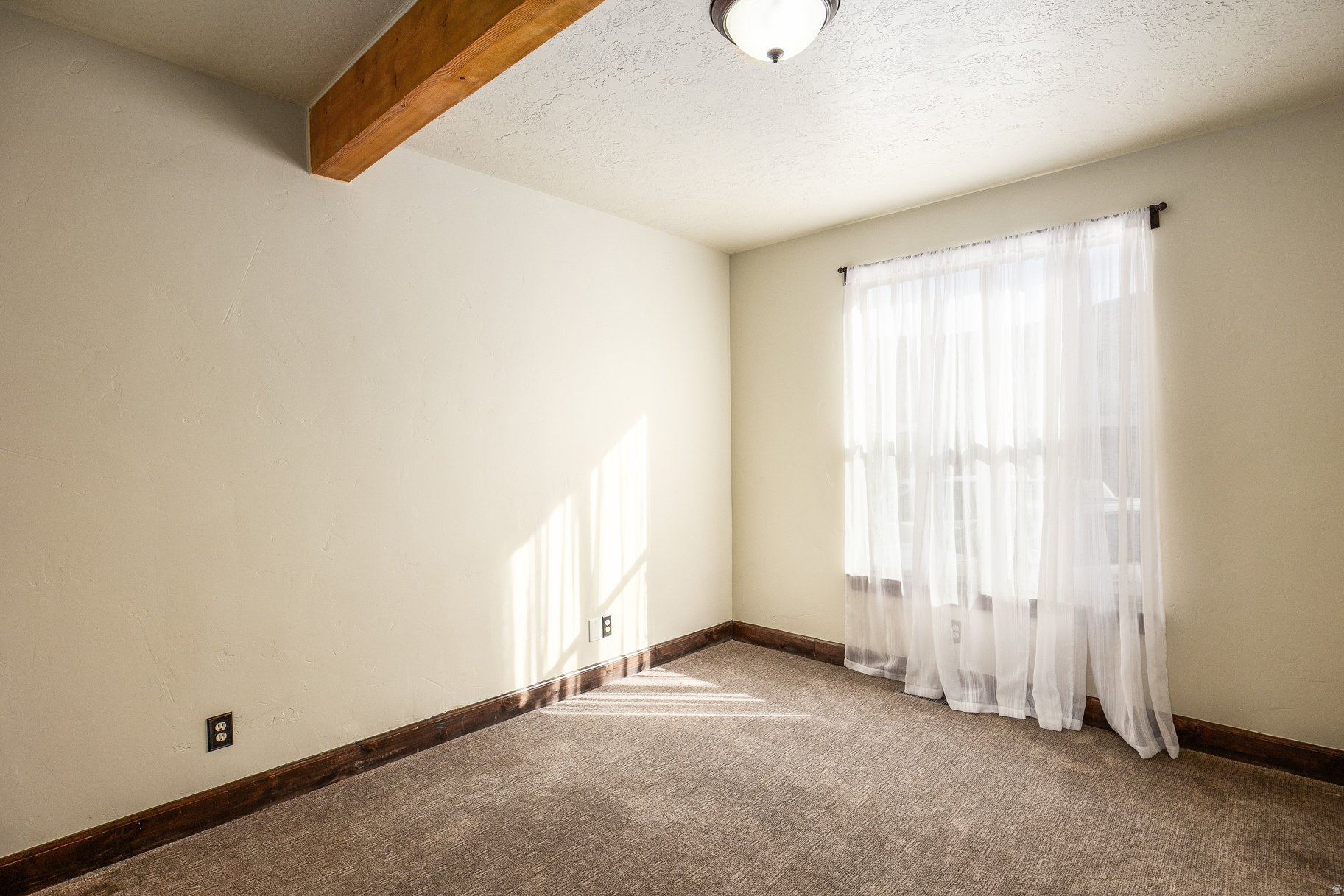 BIG POLE ESTATES - Residential