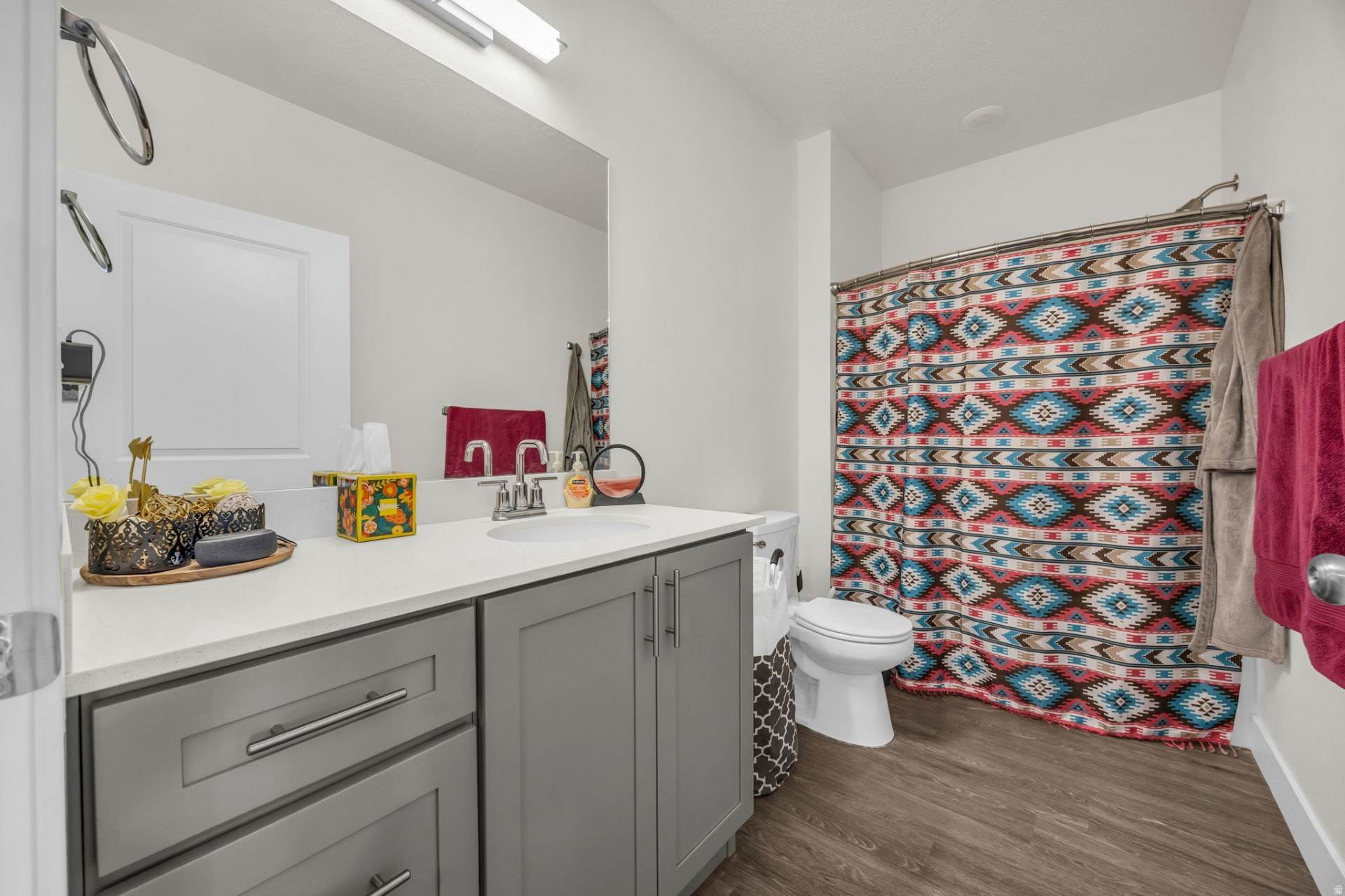 FALCON RIDGE - Residential