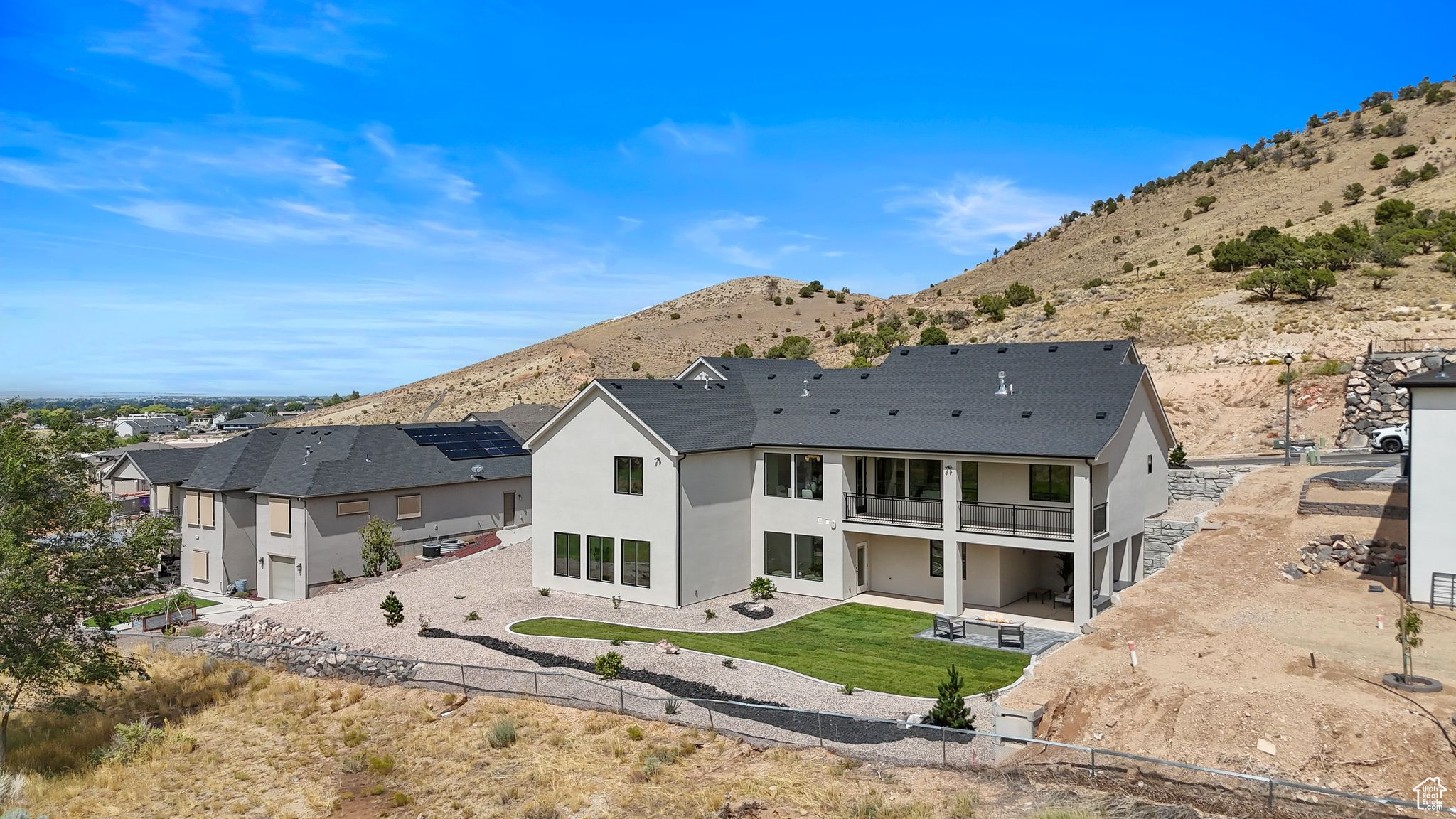 CANYON RIDGE - Residential