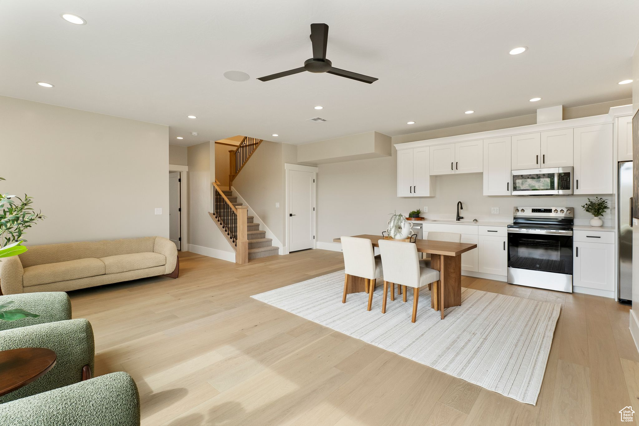 CANYON RIDGE - Residential