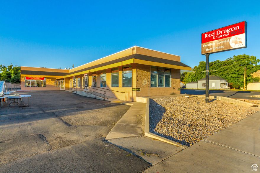 Currently used as a retail store, but separated into offices.  Could be used as an office space or a retail space.  Walls could be removed.  Call agent for more details.