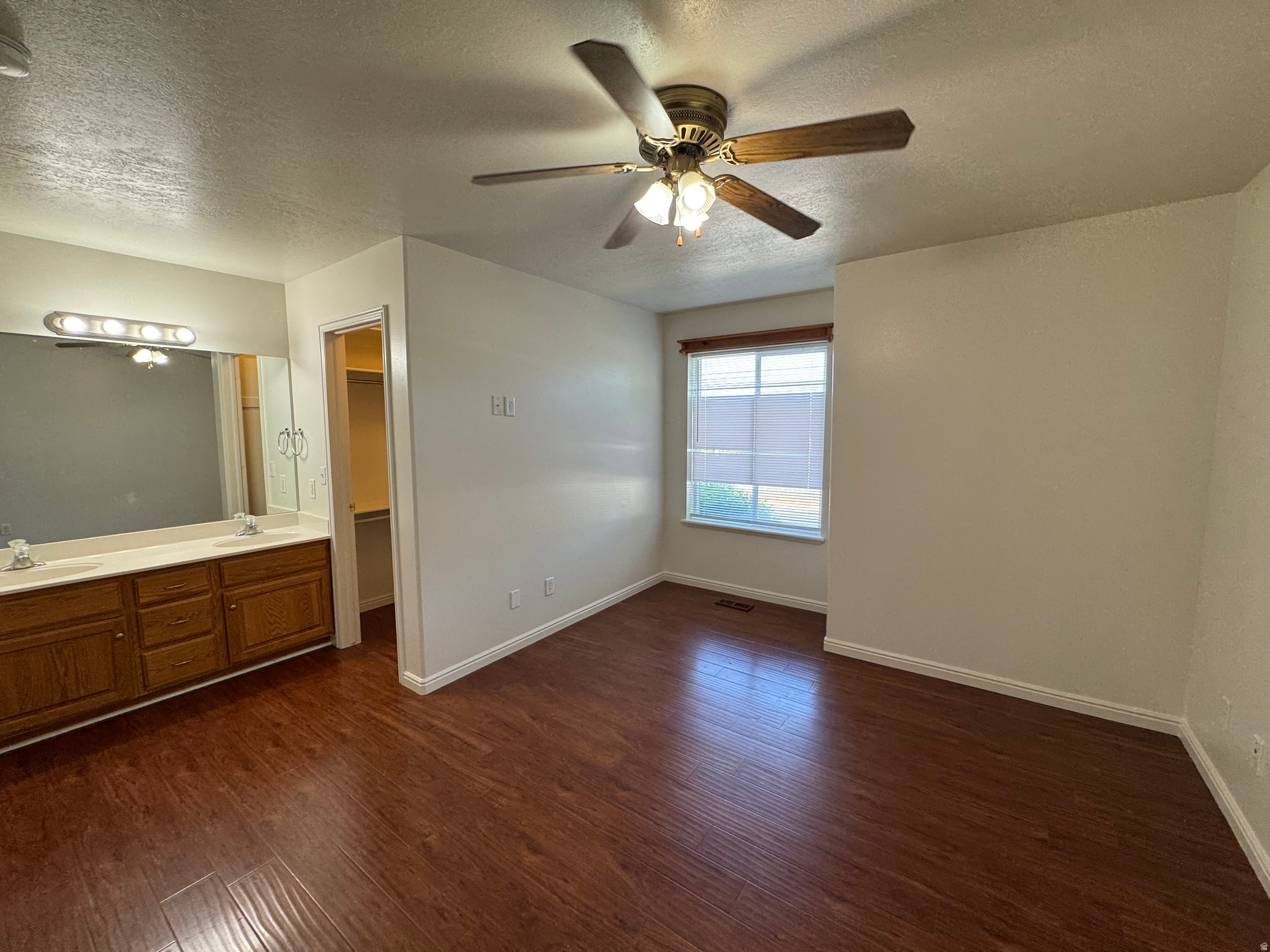 BROOKSIDE - Residential