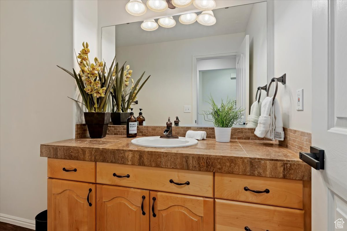8697 Willow Green Cir, Sandy, Utah image 38