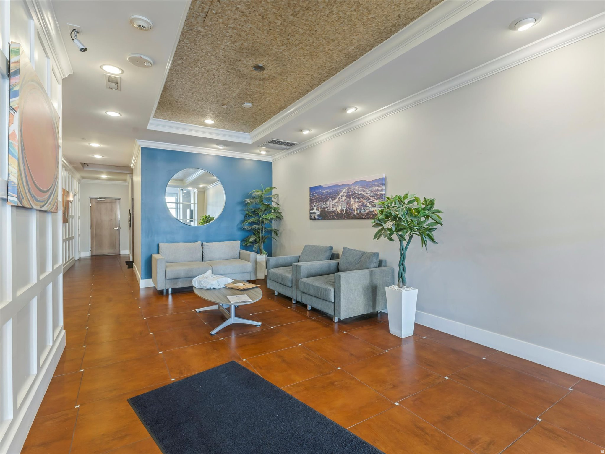 BROADWAY TOWER CONDO - Residential