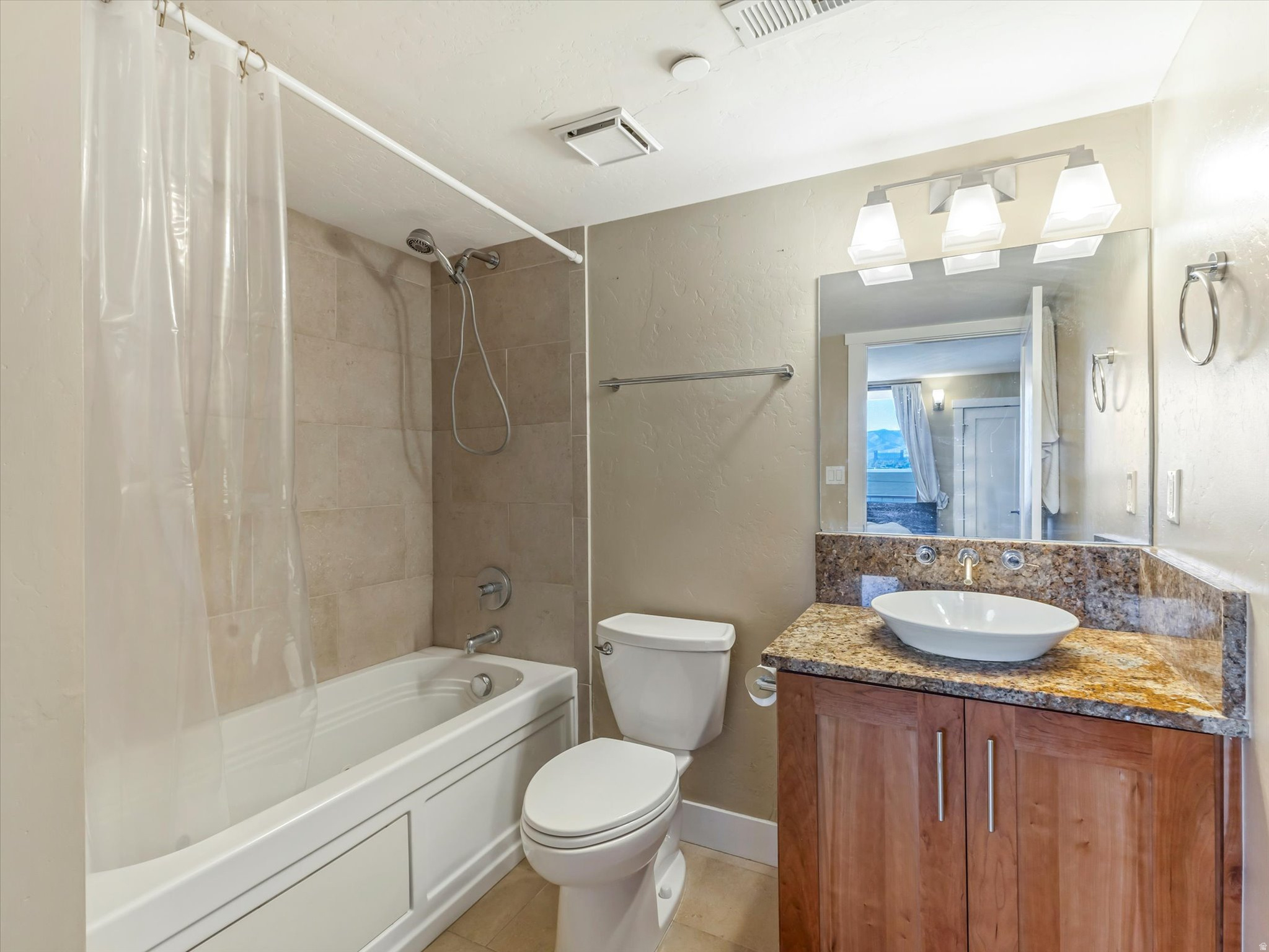 BROADWAY TOWER CONDO - Residential