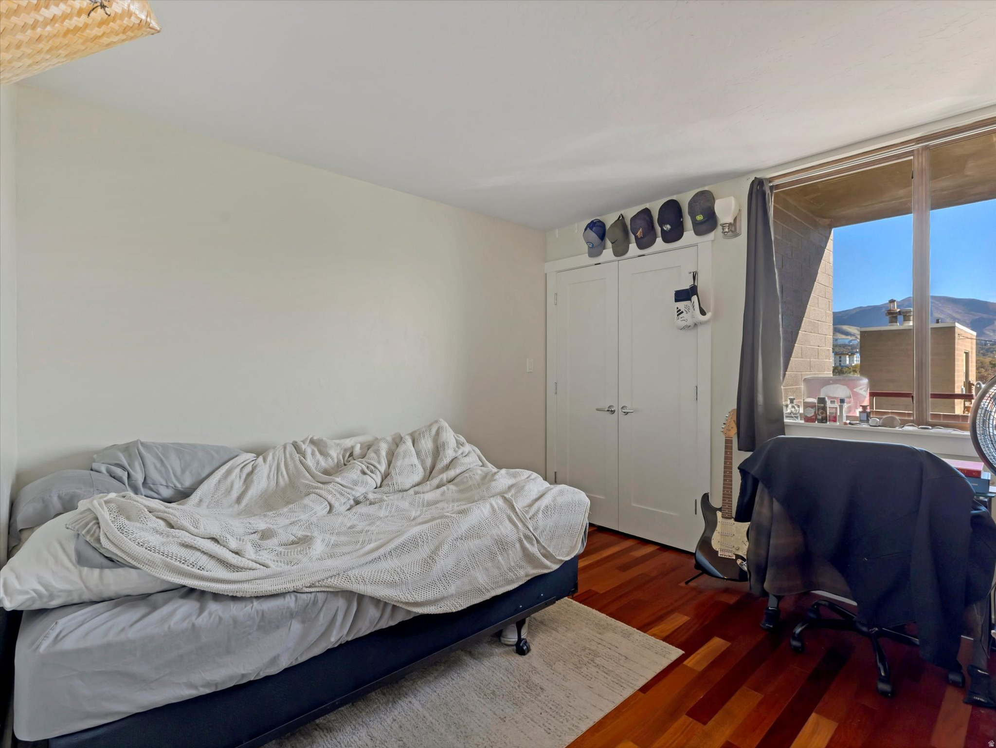 BROADWAY TOWER CONDO - Residential