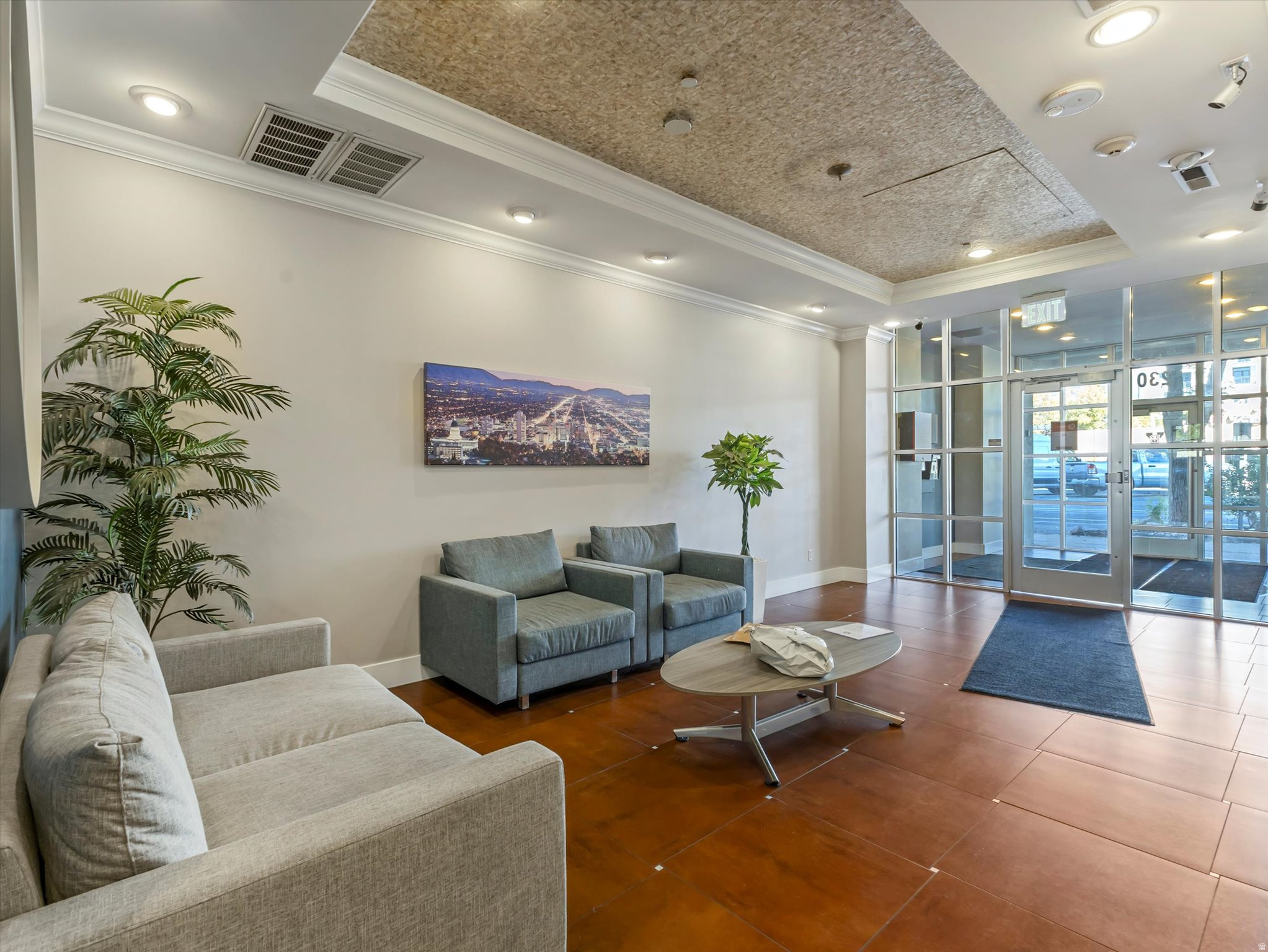 BROADWAY TOWER CONDO - Residential