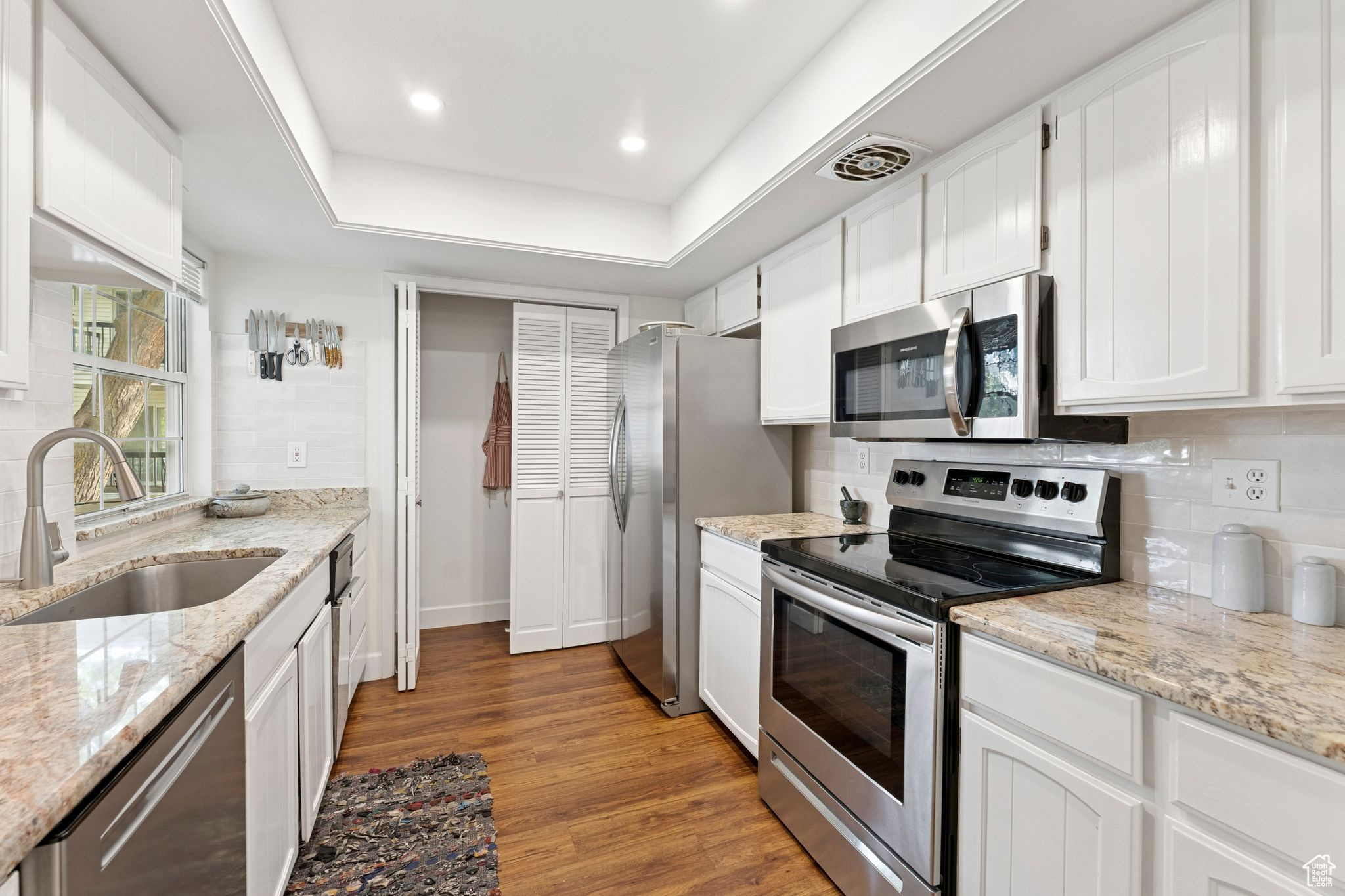 WAYLAND STATION AT OLD FARM - Residential