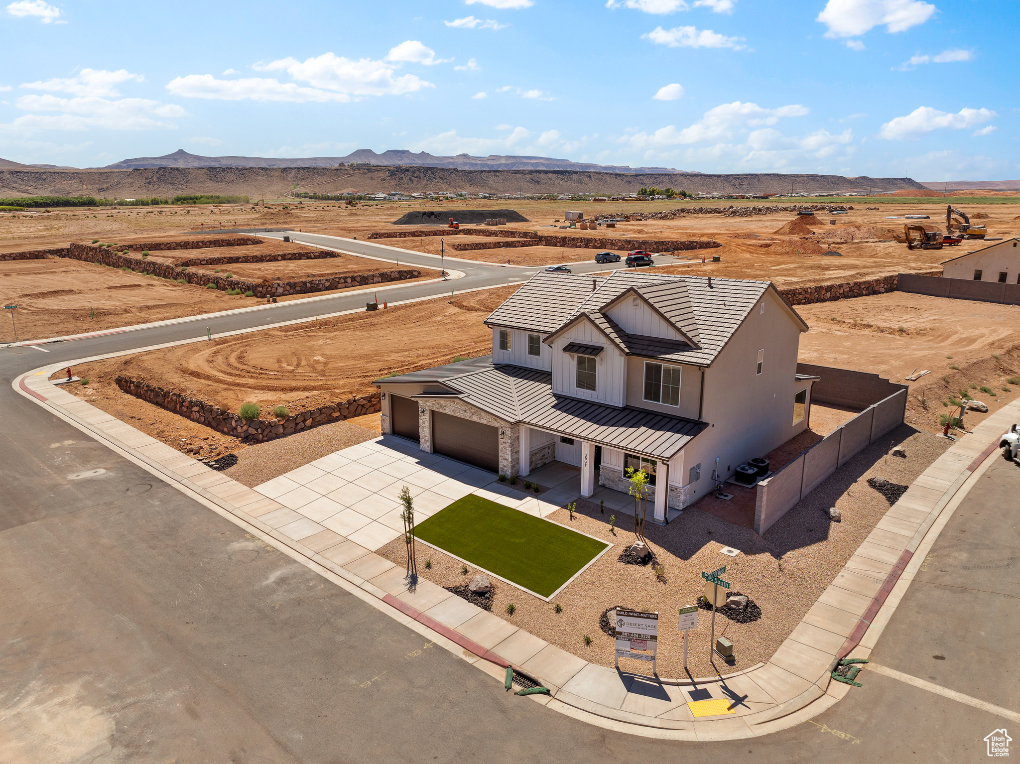 RED SLATE ESTATES - Residential