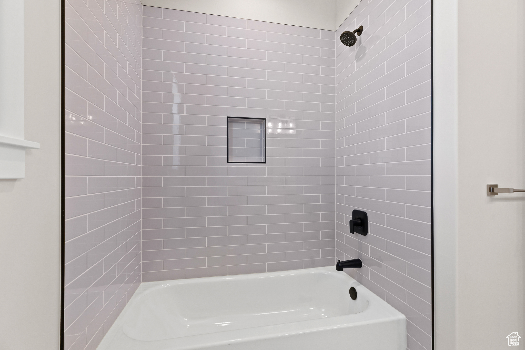 RED SLATE ESTATES - Residential