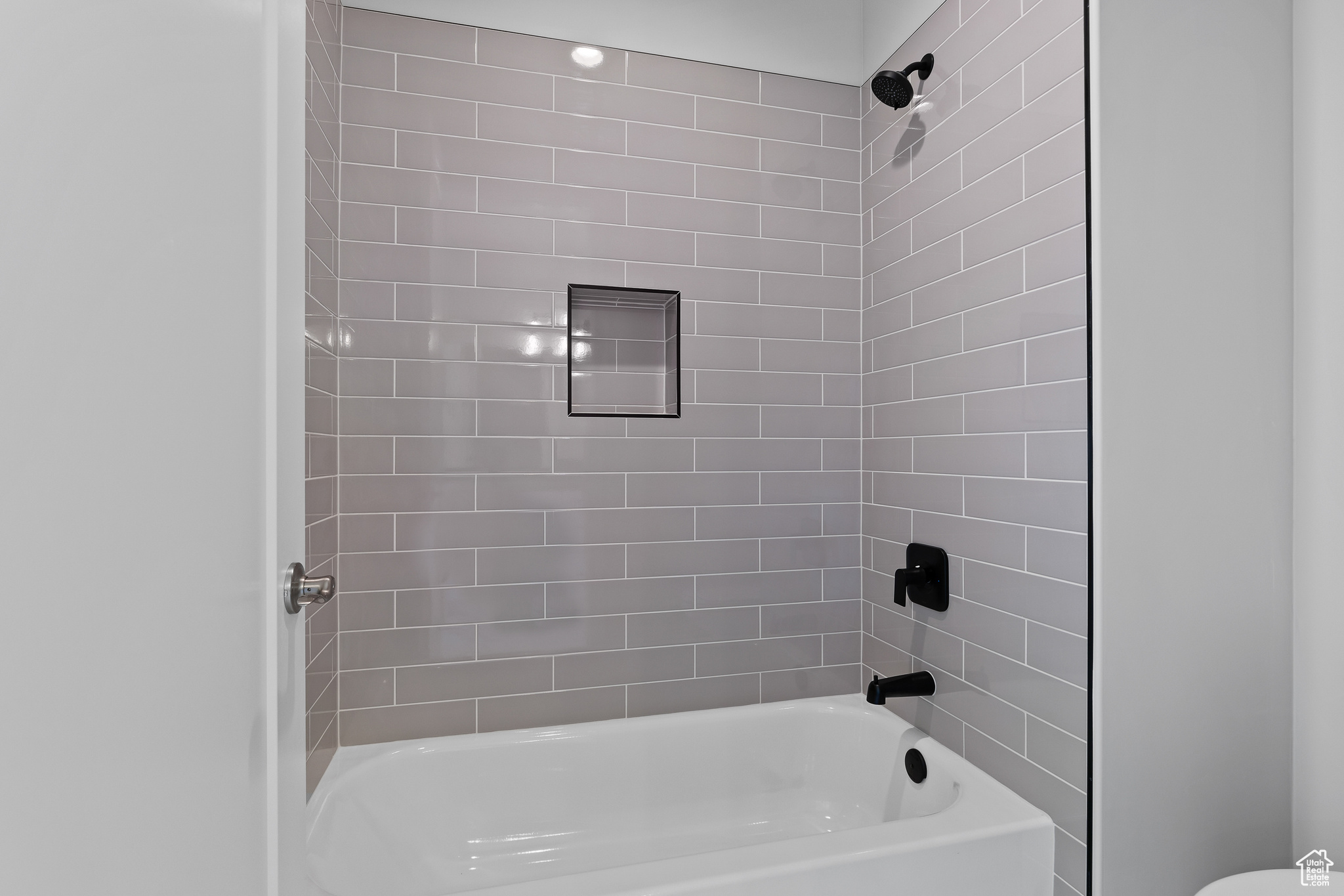 RED SLATE ESTATES - Residential