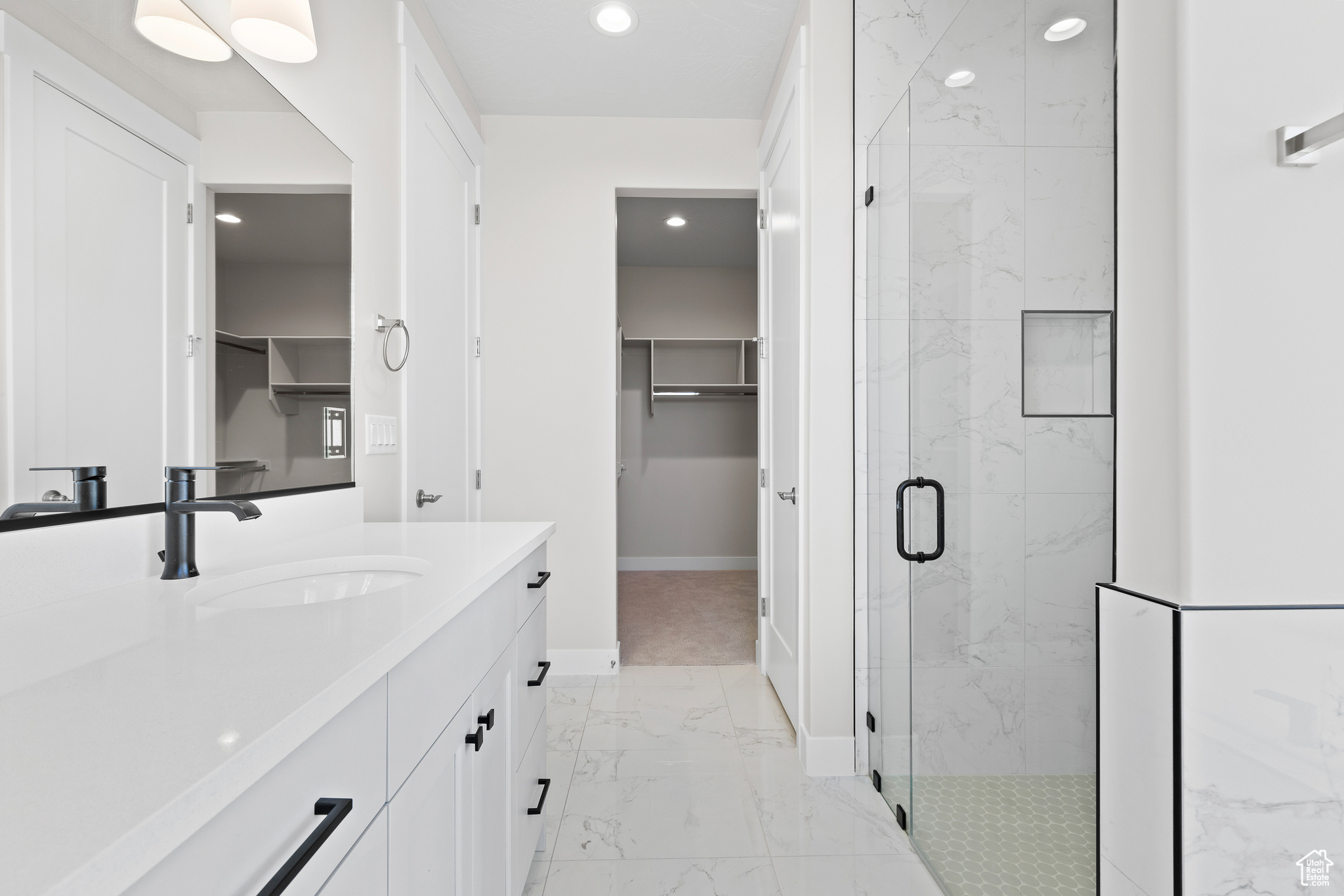 RED SLATE ESTATES - Residential