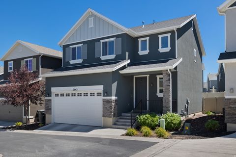 Tiny photo for 3043 S WILLOW CREEK DR, Saratoga Springs, UT 84045 (MLS # 2136215)