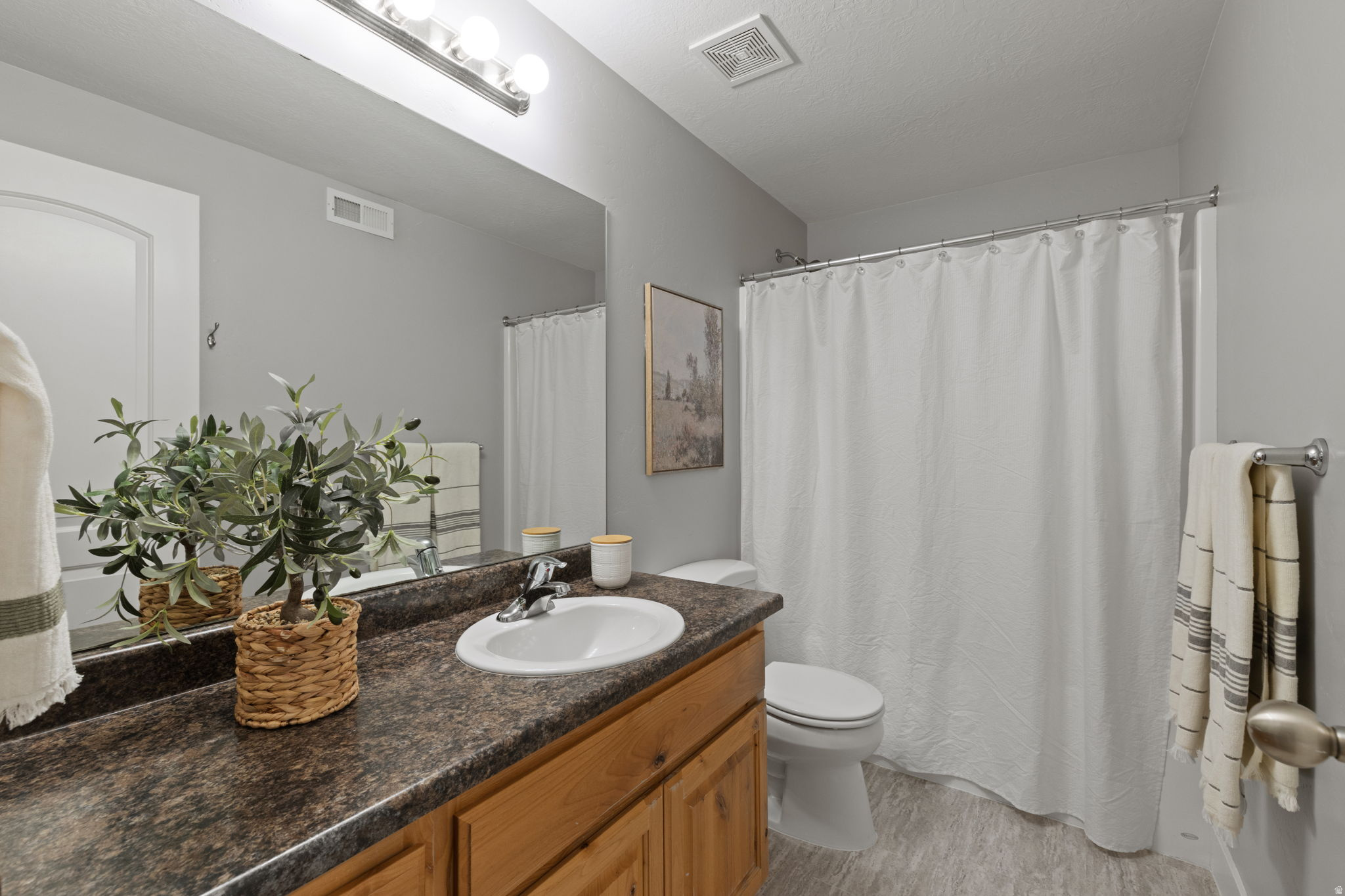 HIGHLANDS ON THE GRE - Residential