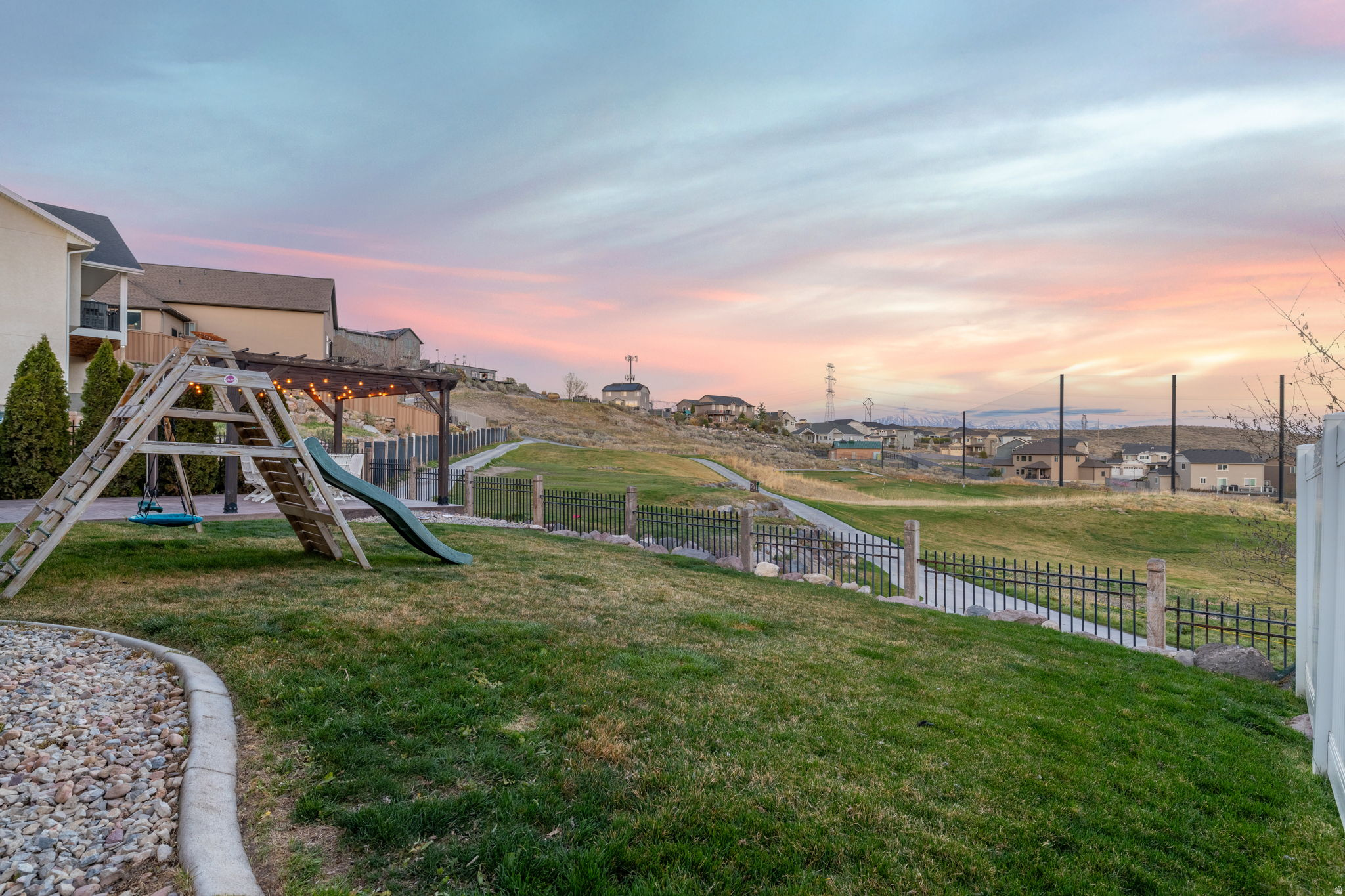 HIGHLANDS ON THE GRE - Residential