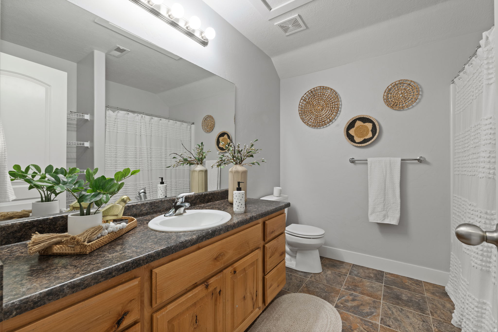 HIGHLANDS ON THE GRE - Residential