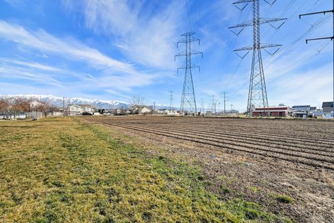 Tiny photo for 2480 S MAIN ST, Clearfield, UT 84015 (MLS # 2134669)