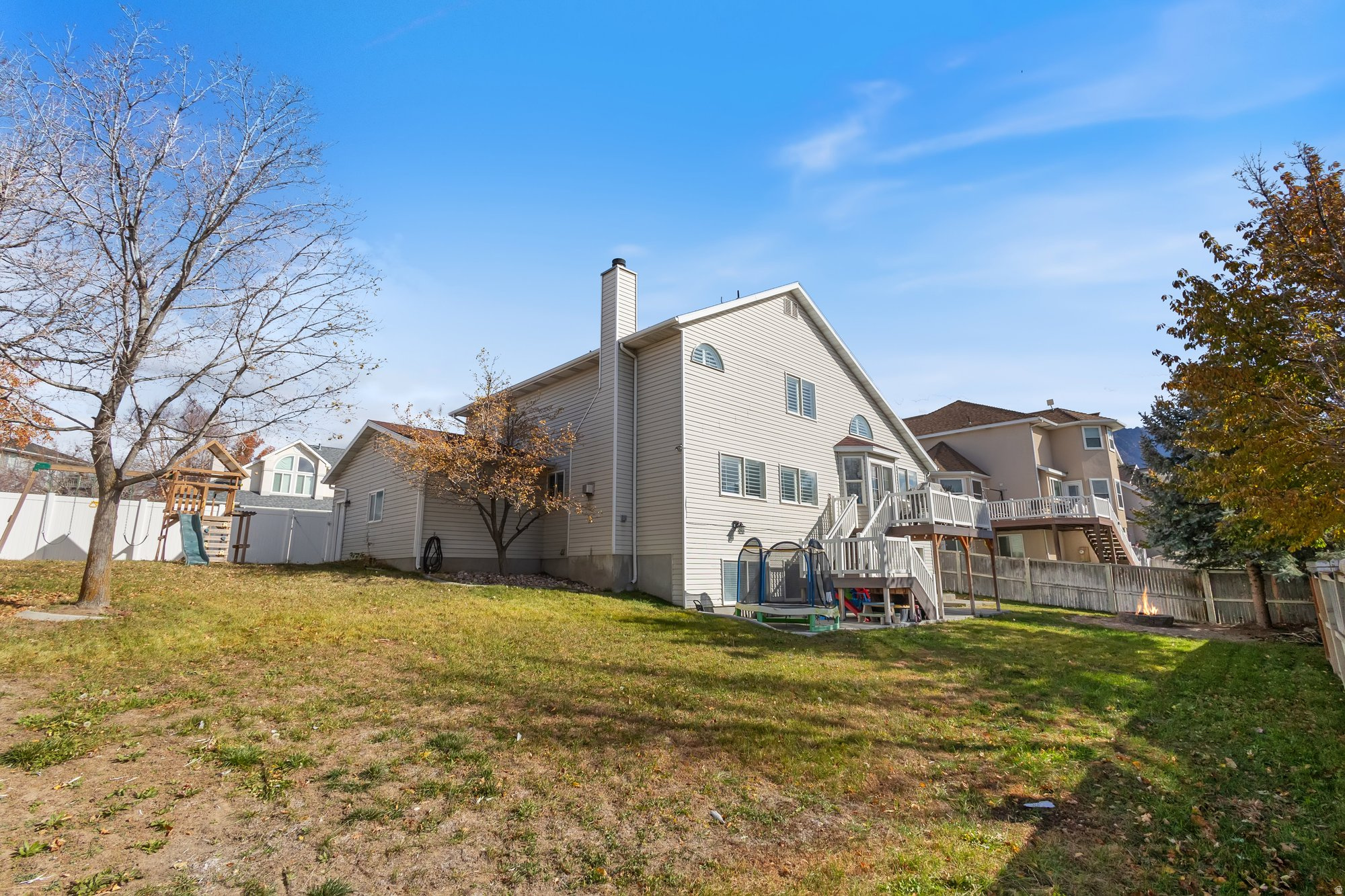 WHITE CITY - Residential