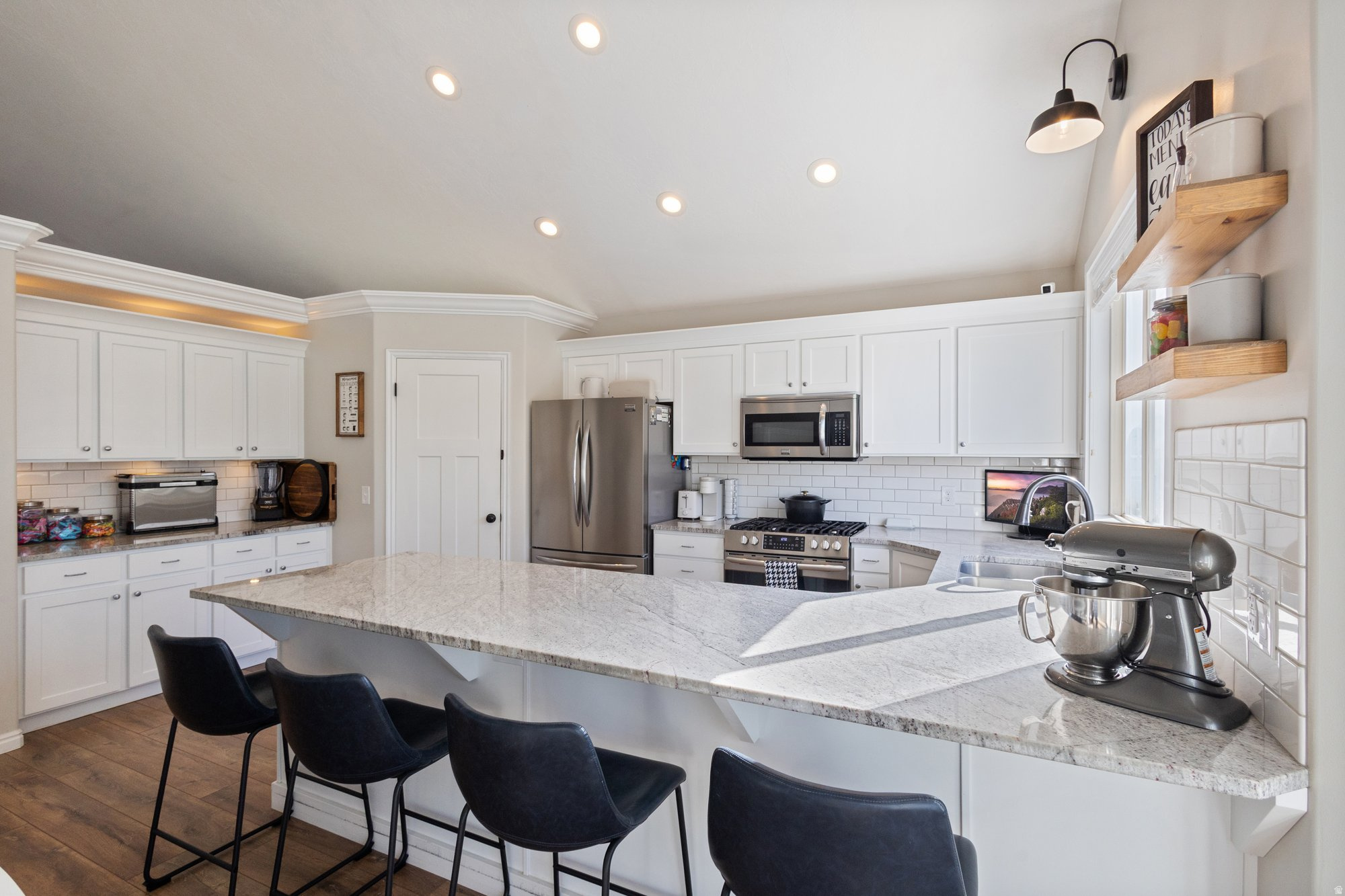 WHITE CITY - Residential