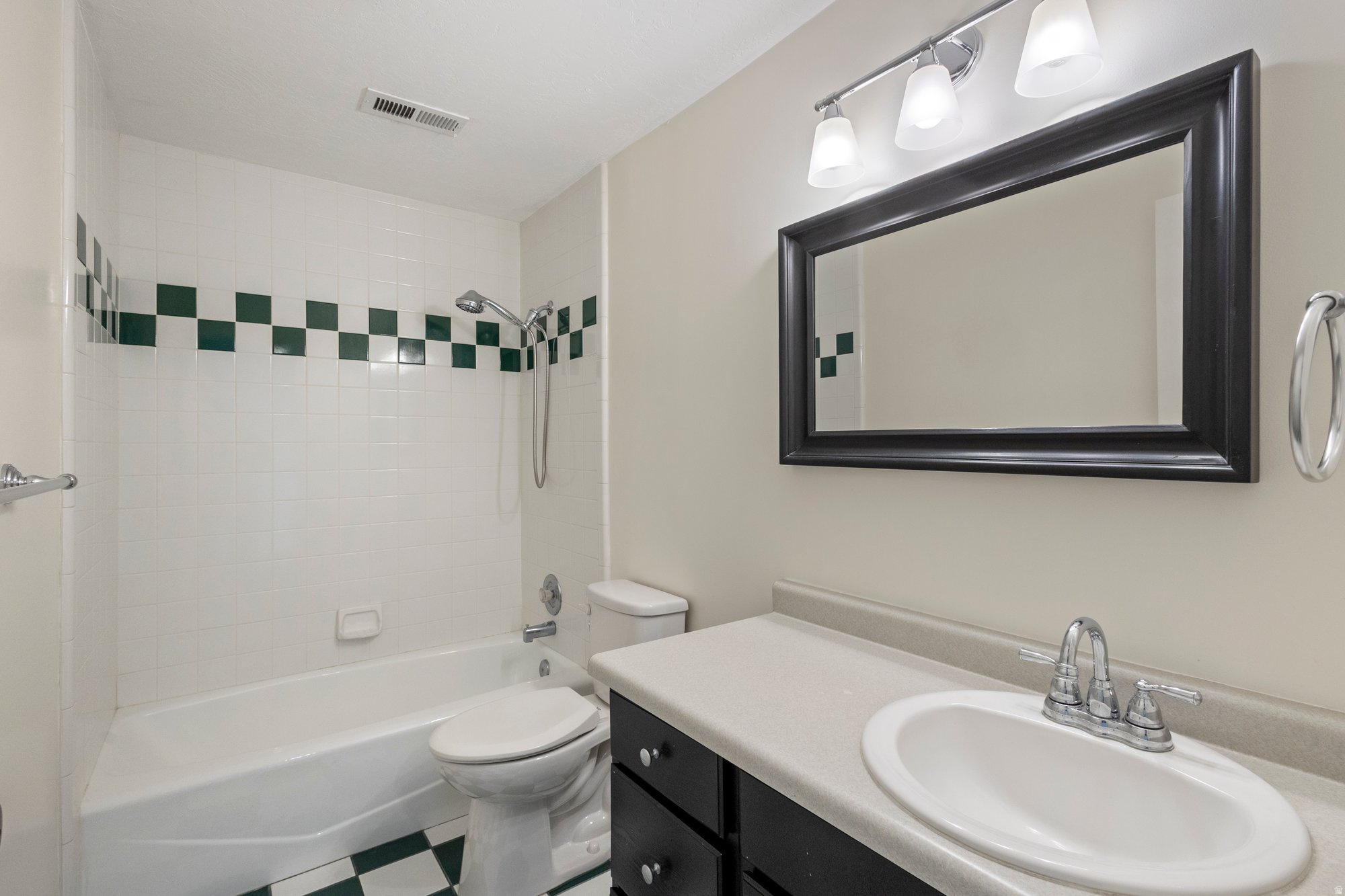 WHITE CITY - Residential