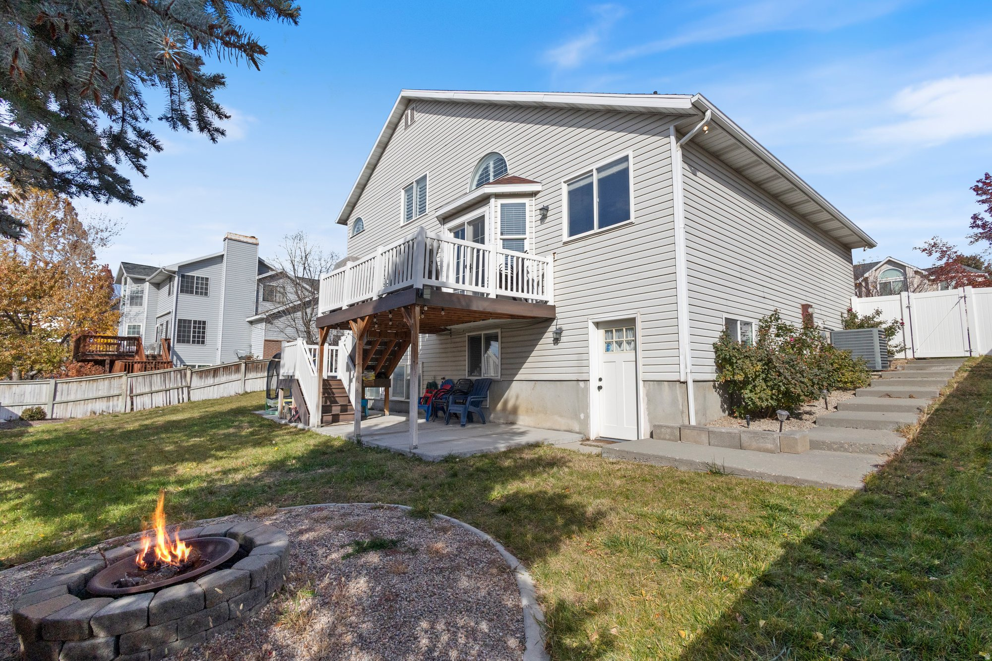 WHITE CITY - Residential