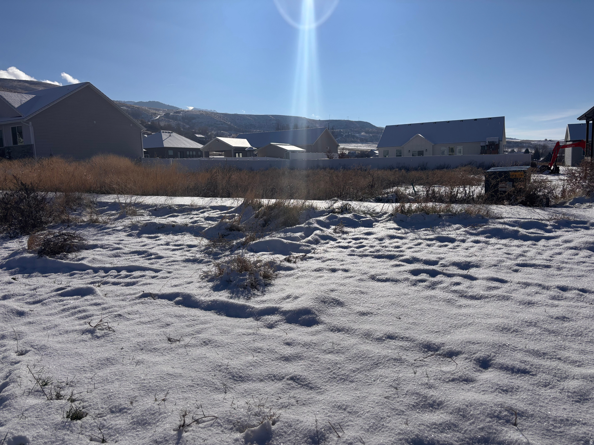 TRAVELLER LANE - Land