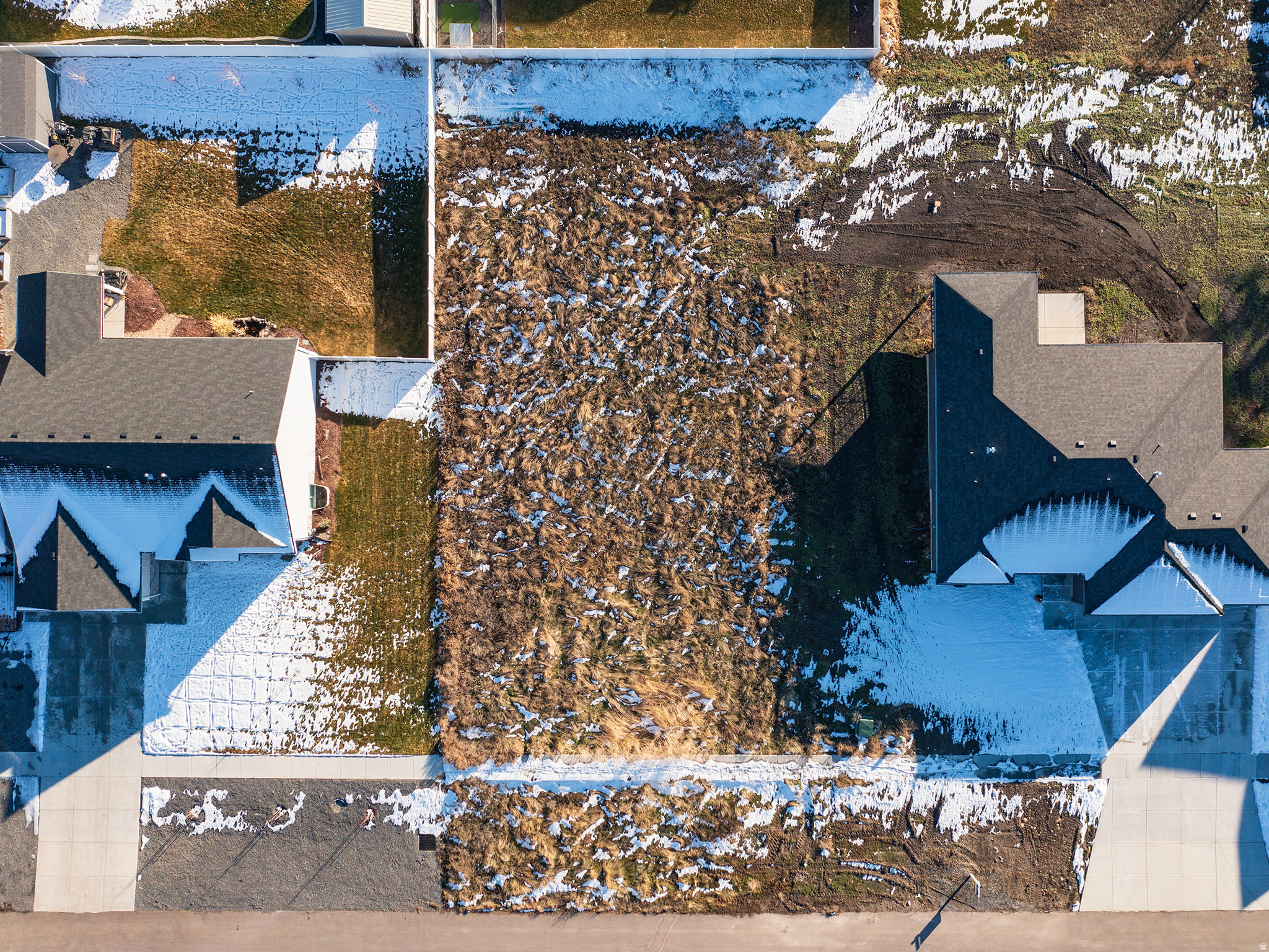 TRAVELLER LANE - Land