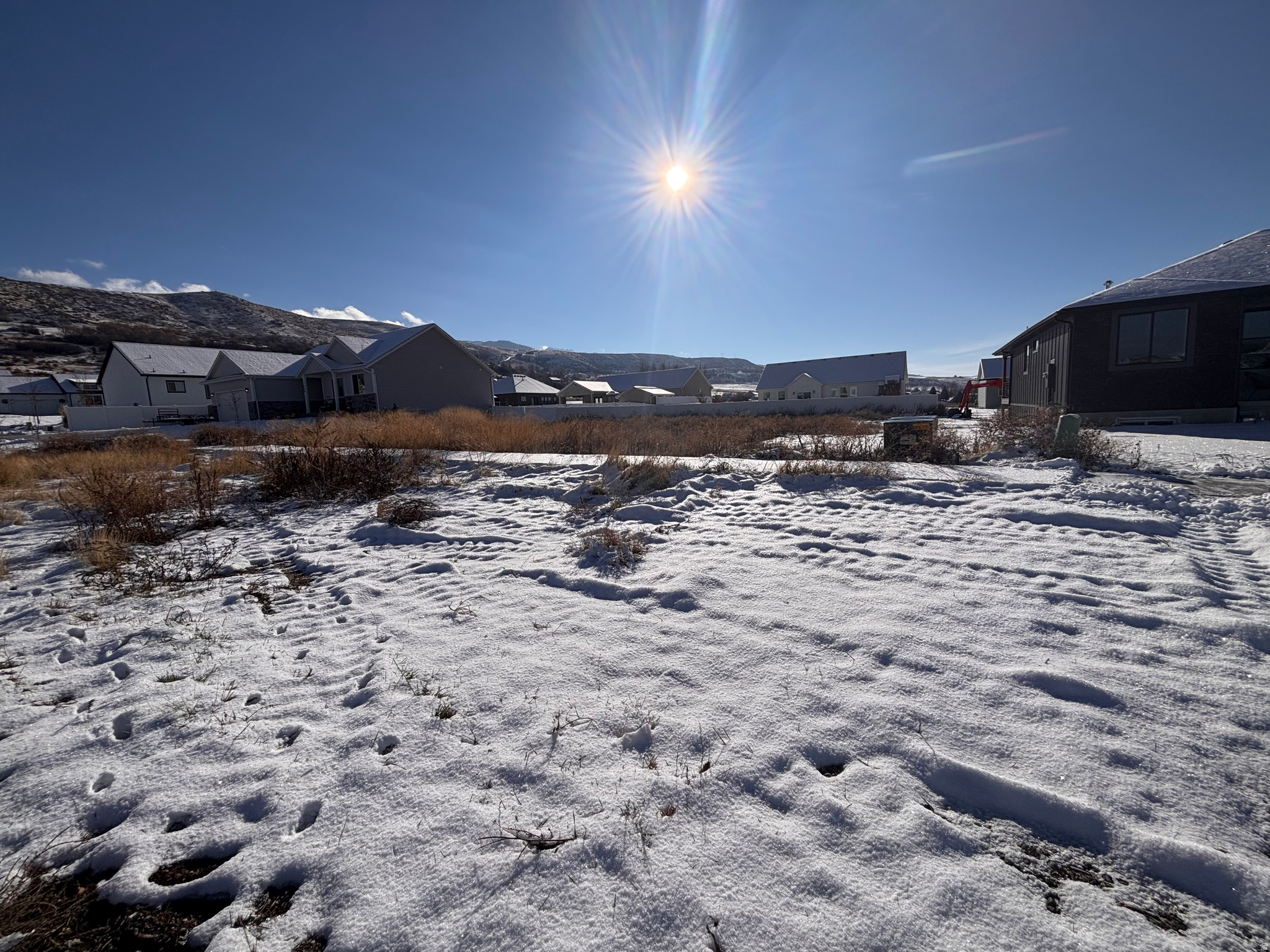 TRAVELLER LANE - Land