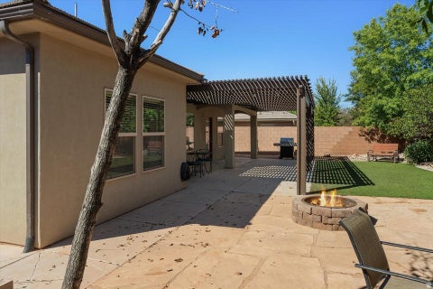 Tiny photo for 279 E MEMORY LN, Washington, UT 84780 (MLS # 2184698)