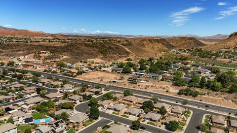 Tiny photo for 279 E MEMORY LN, Washington, UT 84780 (MLS # 2184698)