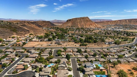 Tiny photo for 279 E MEMORY LN, Washington, UT 84780 (MLS # 2184698)