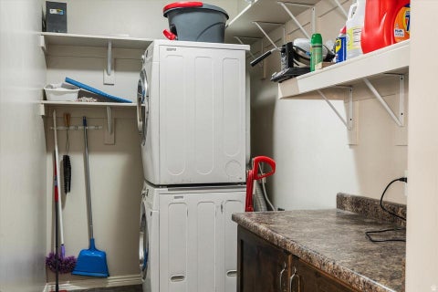 Tiny photo for 279 E MEMORY LN, Washington, UT 84780 (MLS # 2184698)