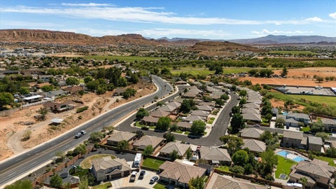 Tiny photo for 279 E MEMORY LN, Washington, UT 84780 (MLS # 2184698)