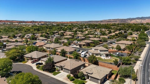 Tiny photo for 279 E MEMORY LN, Washington, UT 84780 (MLS # 2184698)