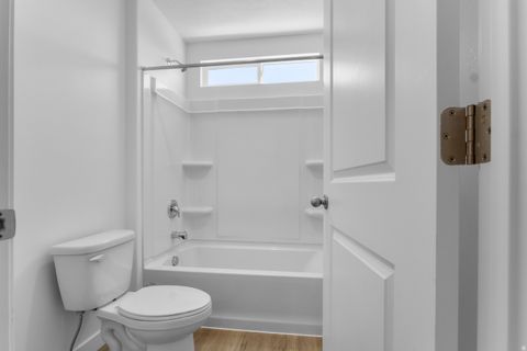 Tiny photo for 1558 E 1010 N #203, Salem, UT 84653 (MLS # 2128772)