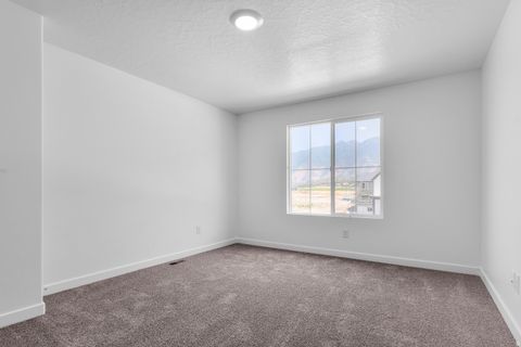 Tiny photo for 1558 E 1010 N #203, Salem, UT 84653 (MLS # 2128772)