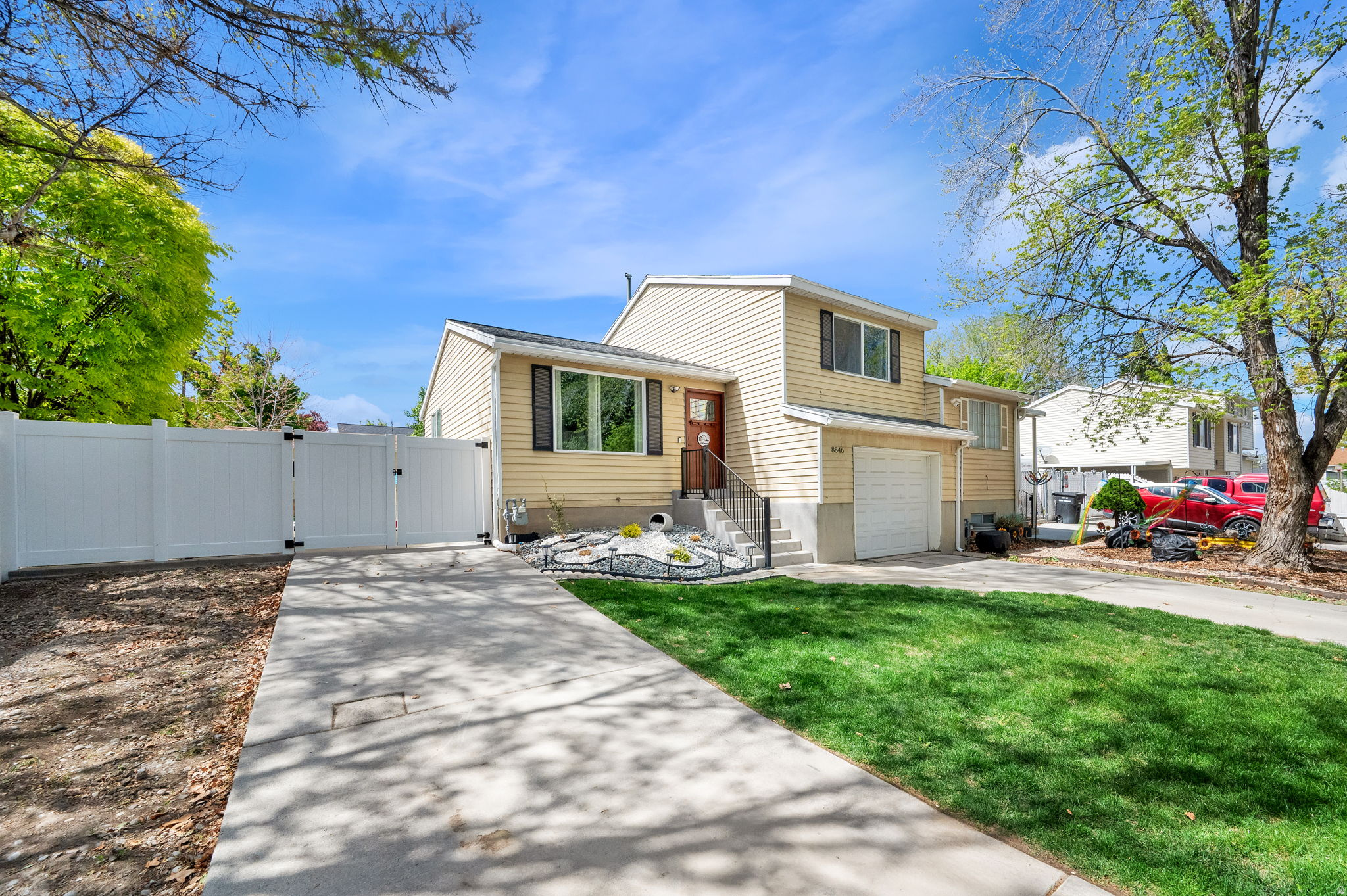 TWIN OAKS II - Residential Income