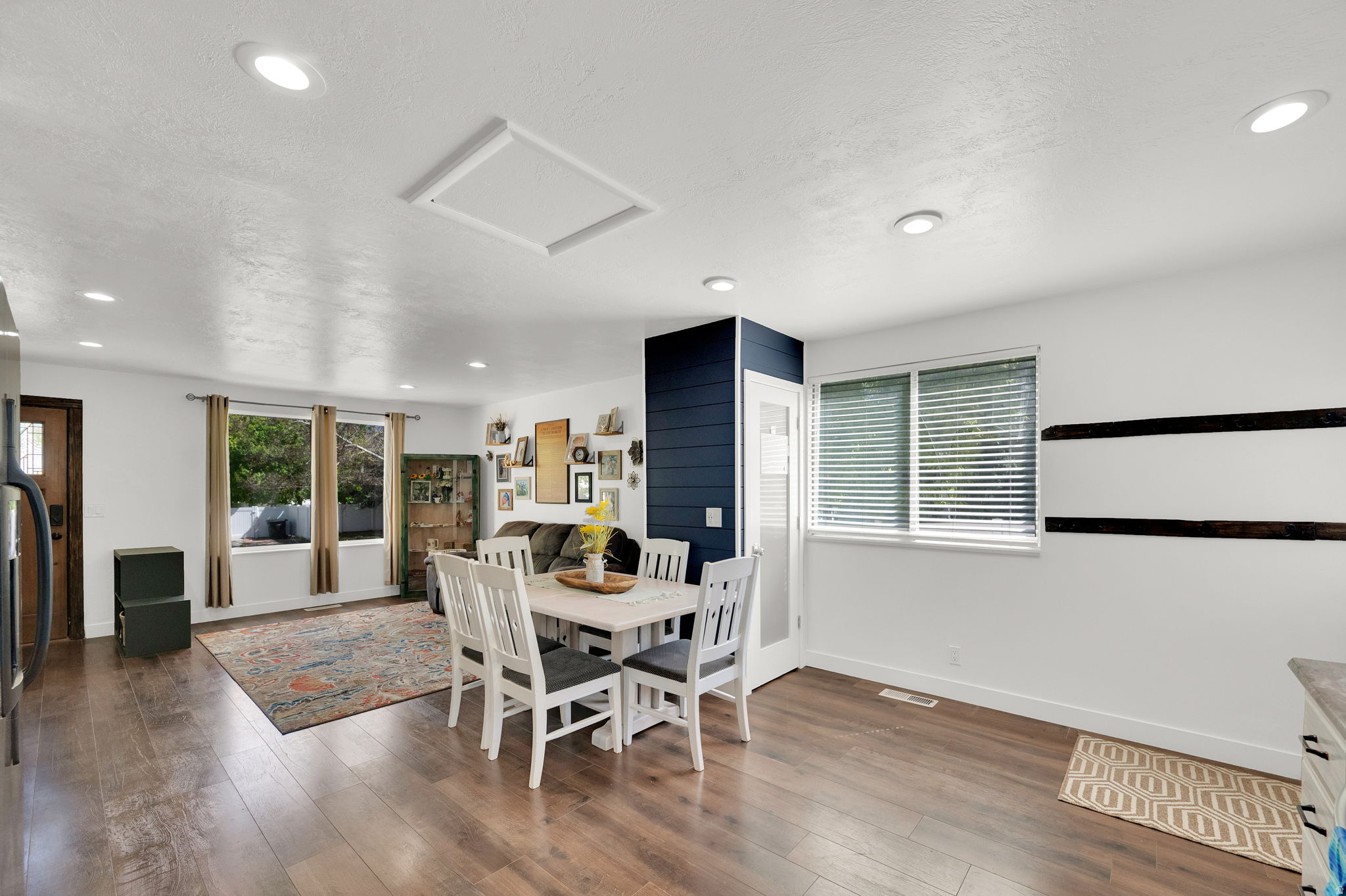 TWIN OAKS II - Residential Income