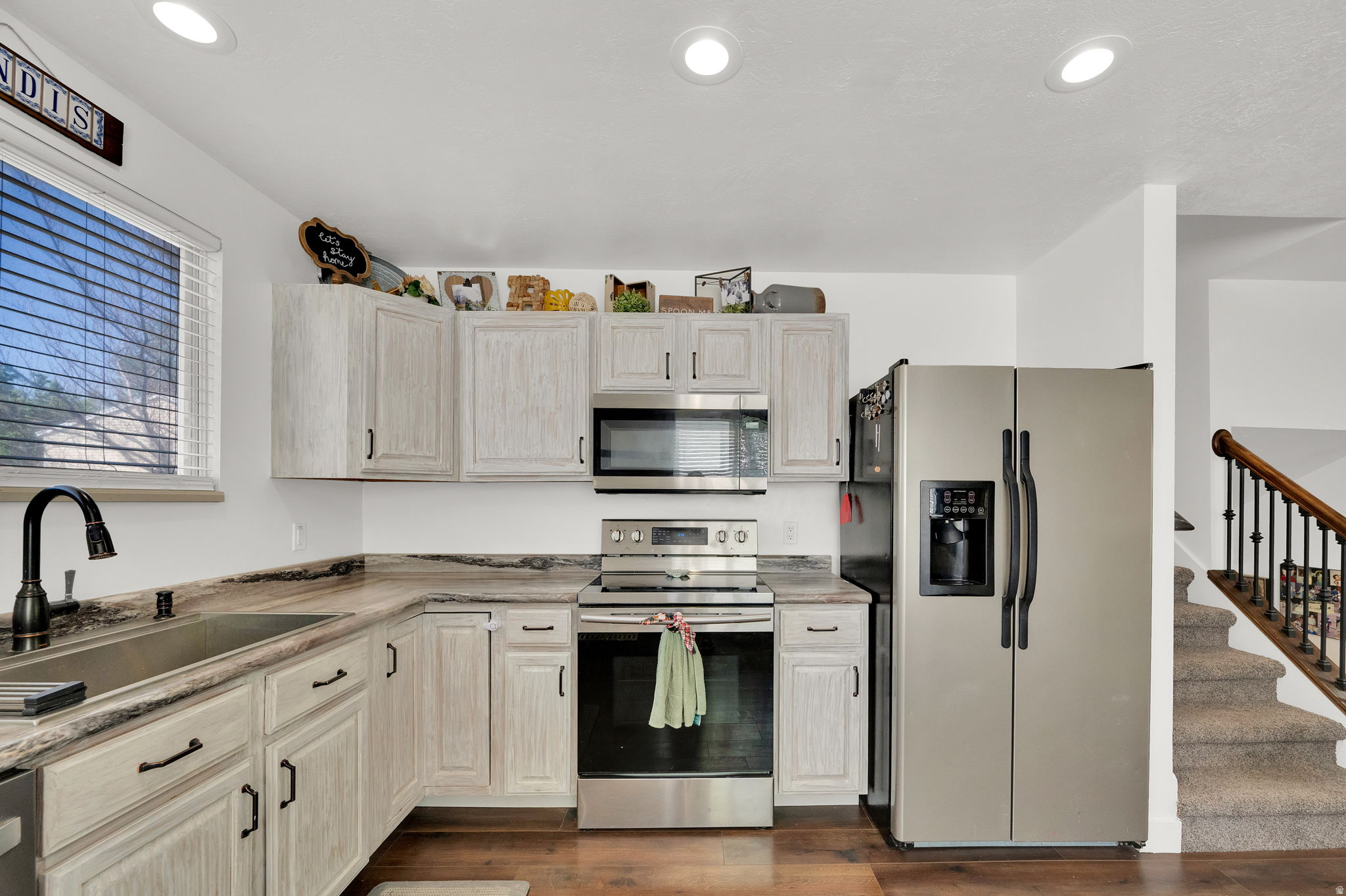 TWIN OAKS II - Residential Income