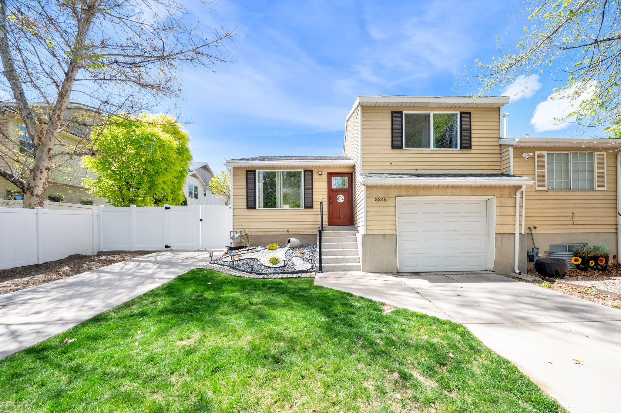 TWIN OAKS II - Residential Income