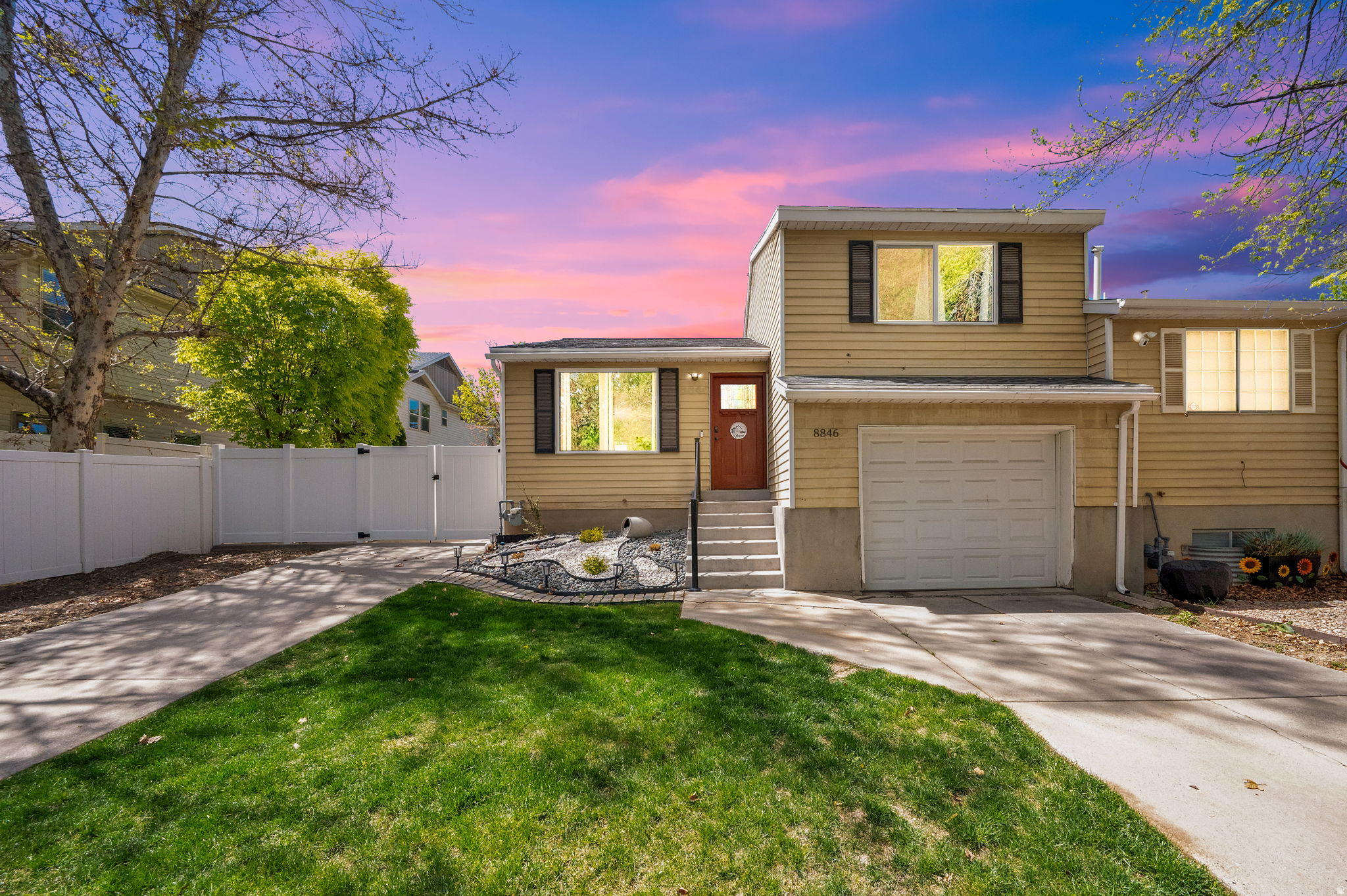 TWIN OAKS II - Residential Income
