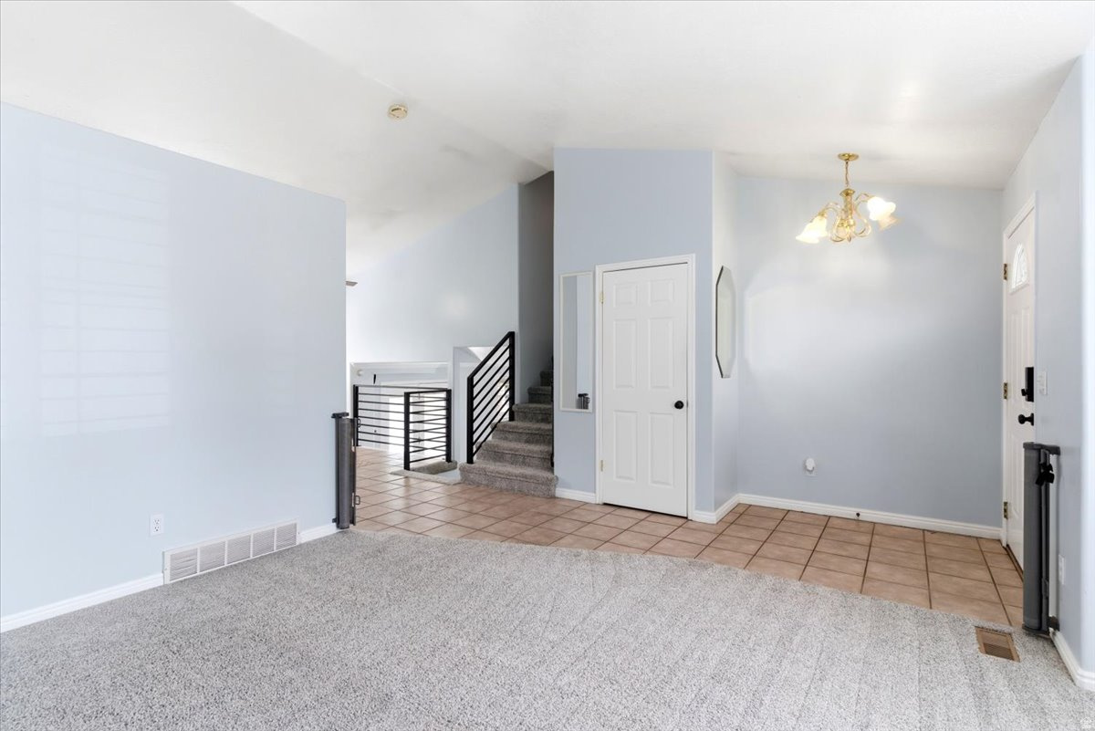 WARREN ACRES - Residential
