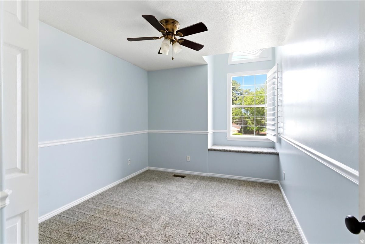 WARREN ACRES - Residential