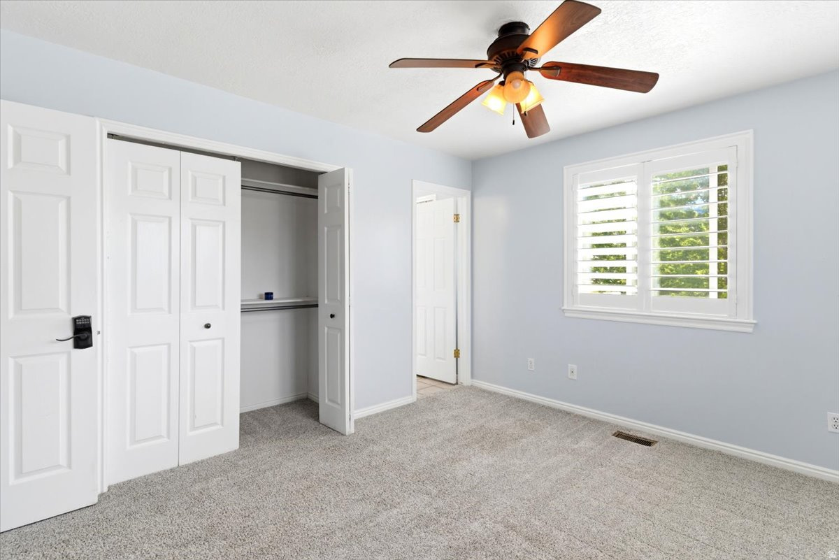 WARREN ACRES - Residential