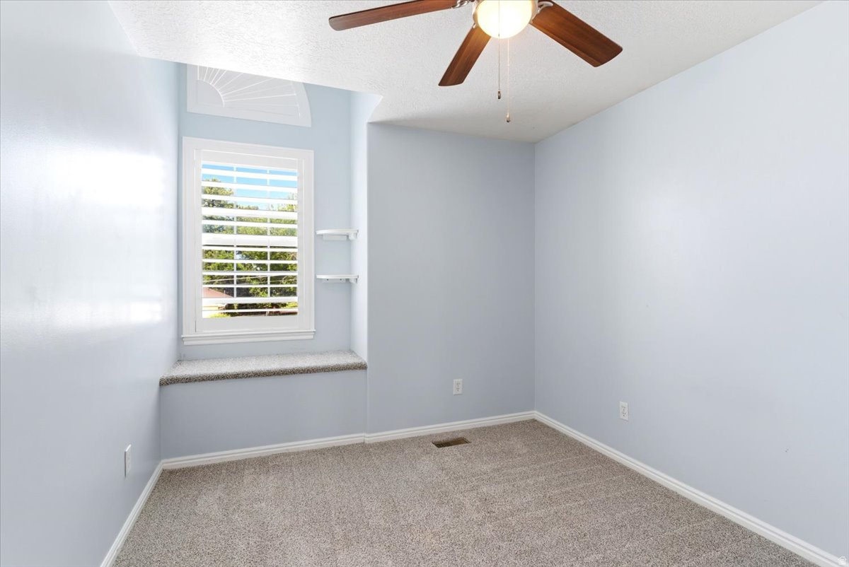 WARREN ACRES - Residential