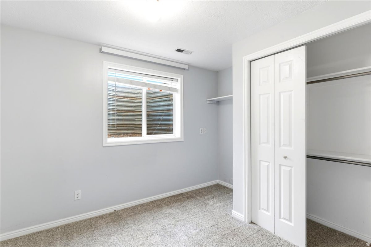 WARREN ACRES - Residential